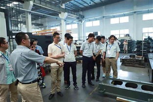 零距離體驗(yàn)智能制造，工廠看客團(tuán)紛紛為這家企業(yè)點(diǎn)贊